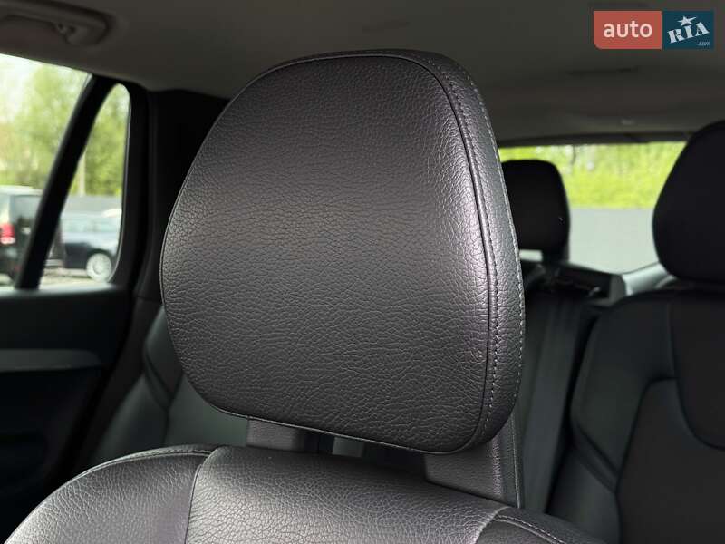 Позашляховик / Кросовер Volvo XC90 2016 в Луцьку