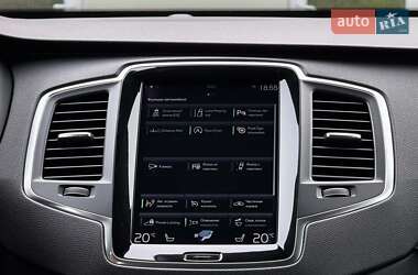 Внедорожник / Кроссовер Volvo XC90 2016 в 