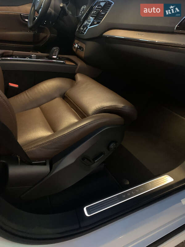 Позашляховик / Кросовер Volvo XC90 2020 в Харкові фото 28 Позашляховик / Кросовер Volvo XC90 2020 в Харкові