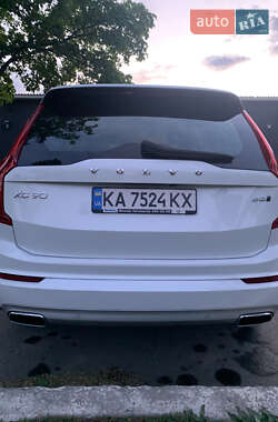 Внедорожник / Кроссовер Volvo XC90 2020 в 