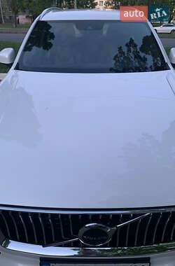 Внедорожник / Кроссовер Volvo XC90 2020 в 