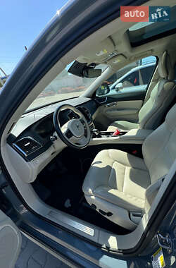 Позашляховик / Кросовер Volvo XC90 2020 в 