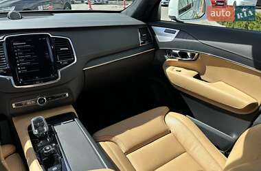 Внедорожник / Кроссовер Volvo XC90 2023 в 
