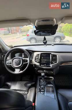 Позашляховик / Кросовер Volvo XC90 2017 в 