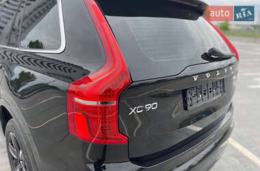 Позашляховик / Кросовер Volvo XC90 2022 в 