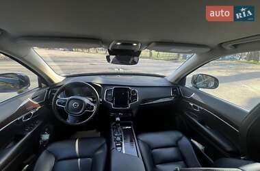Внедорожник / Кроссовер Volvo XC90 2018 в 