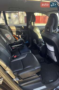 Внедорожник / Кроссовер Volvo XC90 2018 в 