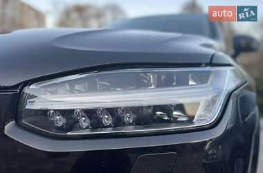 Внедорожник / Кроссовер Volvo XC90 2018 в 