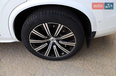 Внедорожник / Кроссовер Volvo XC90 2018 в 