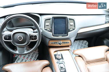 Внедорожник / Кроссовер Volvo XC90 2018 в 