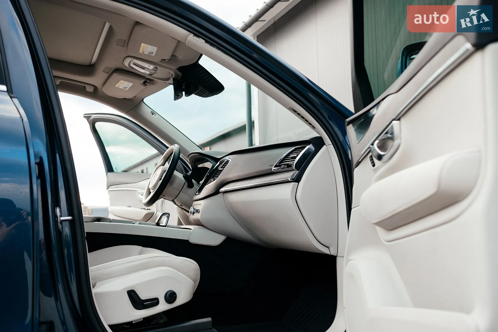 2022 Volvo XC90 - мініатюра 11