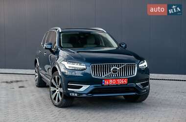 Внедорожник / Кроссовер Volvo XC90 2022 в 