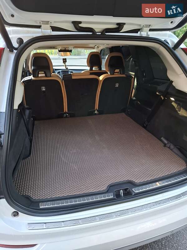 Позашляховик / Кросовер Volvo XC90 2016 в Рівному