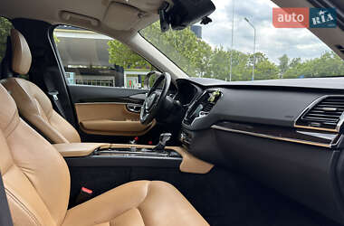 Универсал Volvo XC90 2015 в 