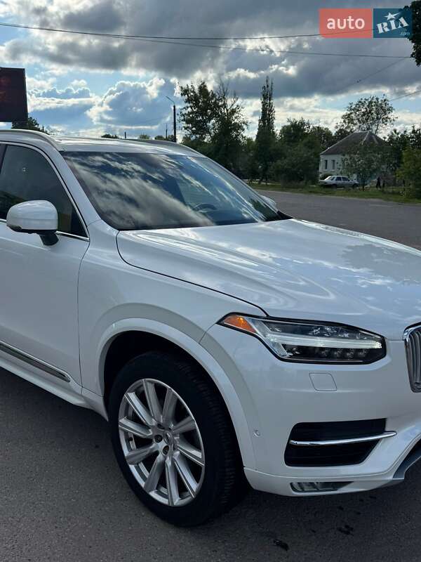 Внедорожник / Кроссовер Volvo XC90 2016 в 