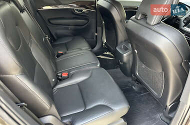 Внедорожник / Кроссовер Volvo XC90 2018 в 