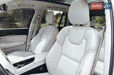 Позашляховик / Кросовер Volvo XC90 2019 в 
