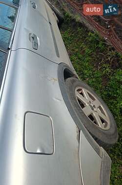 Внедорожник / Кроссовер Volvo XC90 2003 в 