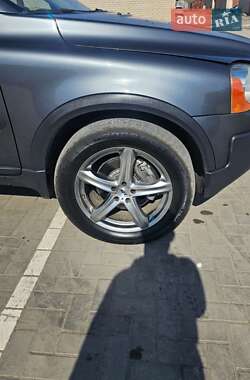Позашляховик / Кросовер Volvo XC90 2004 в 