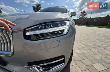 Позашляховик / Кросовер Volvo XC90 2022 в 