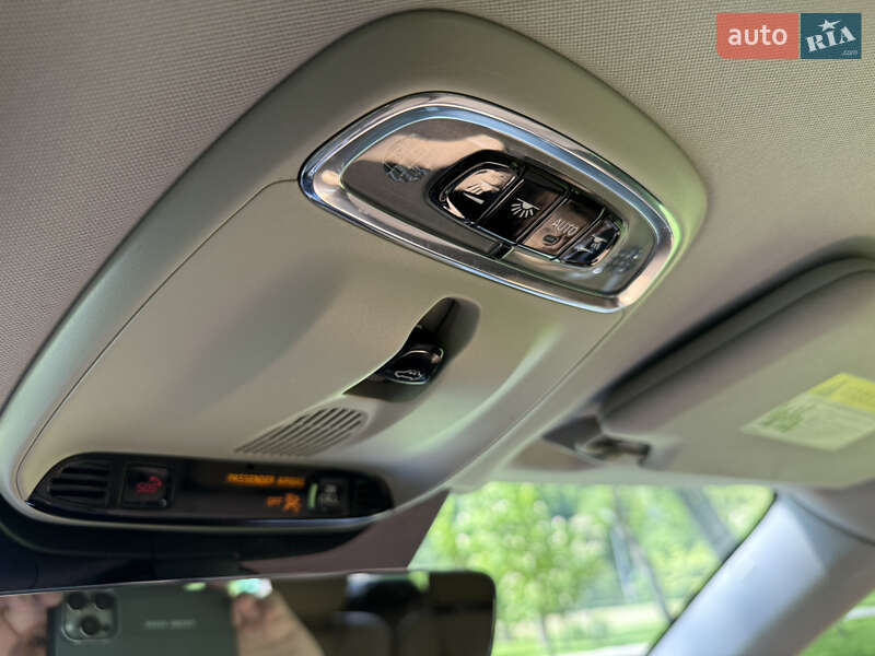 Внедорожник / Кроссовер Volvo XC90 2015 в Киеве