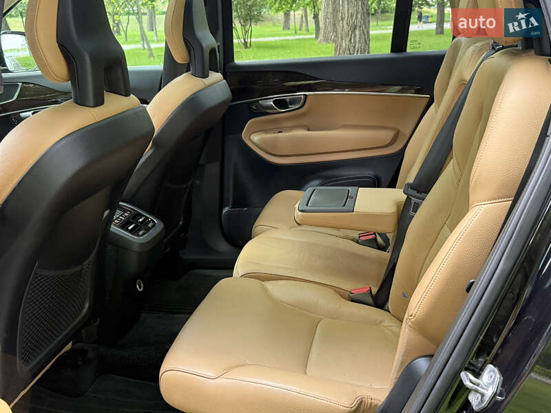 Внедорожник / Кроссовер Volvo XC90 2015 в Киеве