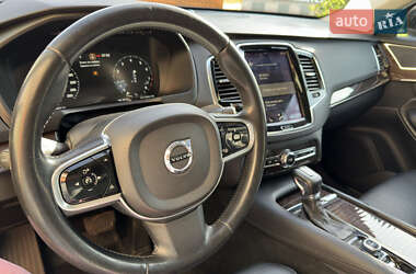 Позашляховик / Кросовер Volvo XC90 2016 в 