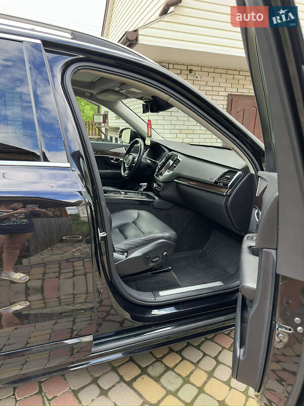 Внедорожник / Кроссовер Volvo XC90 2016 в Перегинском