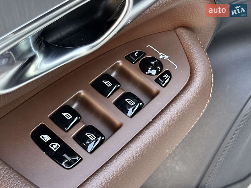 Позашляховик / Кросовер Volvo XC90 2019 в Києві
