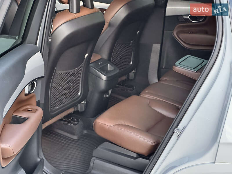 Позашляховик / Кросовер Volvo XC90 2019 в Києві