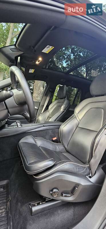 Внедорожник / Кроссовер Volvo XC90 2020 в Харькове