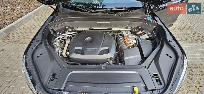Внедорожник / Кроссовер Volvo XC90 2020 в Харькове