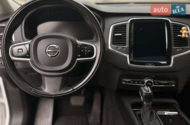 Позашляховик / Кросовер Volvo XC90 2019 в 