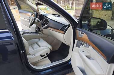 Позашляховик / Кросовер Volvo XC90 2015 в 