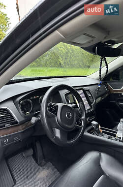 Внедорожник / Кроссовер Volvo XC90 2016 в 