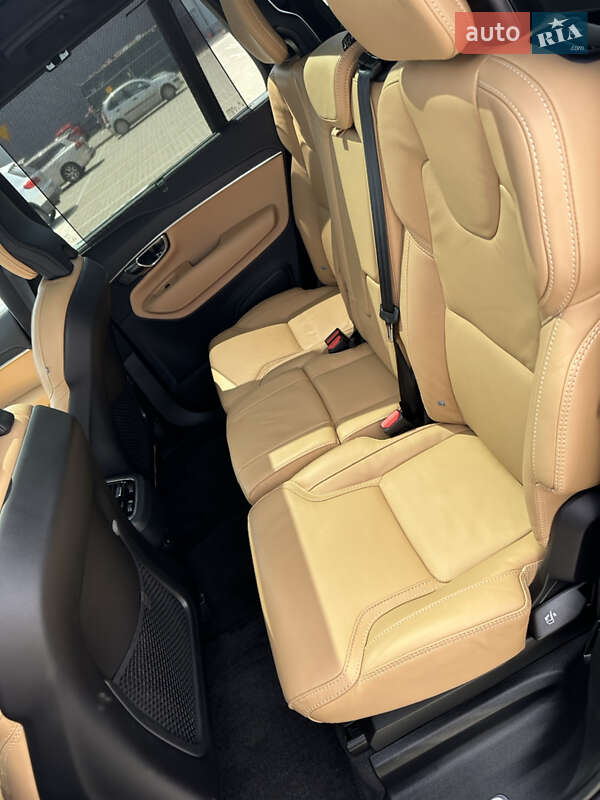 Внедорожник / Кроссовер Volvo XC90 2024 в Ужгороде