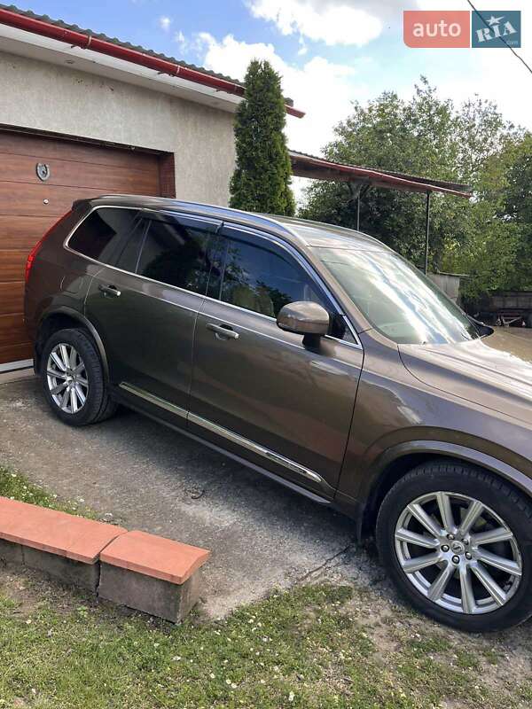 Внедорожник / Кроссовер Volvo XC90 2015 в Тарутине