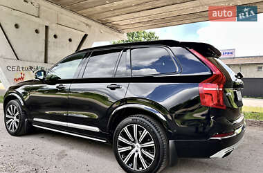 Позашляховик / Кросовер Volvo XC90 2020 в 