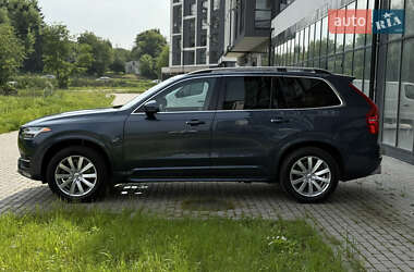 Внедорожник / Кроссовер Volvo XC90 2017 в 