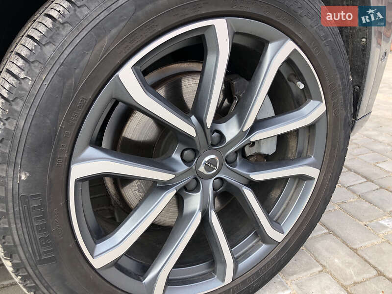 Внедорожник / Кроссовер Volvo XC90 2016 в Луцке