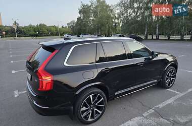 Внедорожник / Кроссовер Volvo XC90 2022 в 