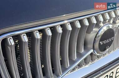 Внедорожник / Кроссовер Volvo XC90 2022 в 