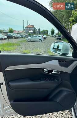 Внедорожник / Кроссовер Volvo XC90 2019 в 