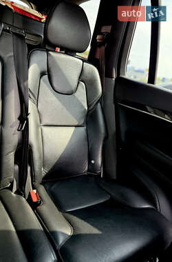 Внедорожник / Кроссовер Volvo XC90 2015 в 