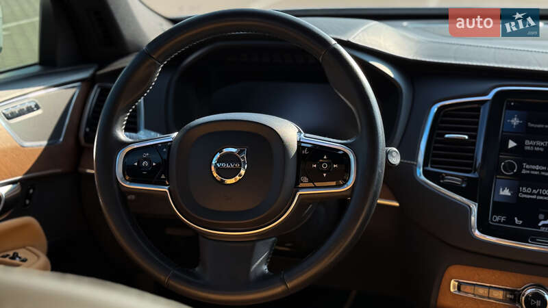 Внедорожник / Кроссовер Volvo XC90 2017 в Киеве