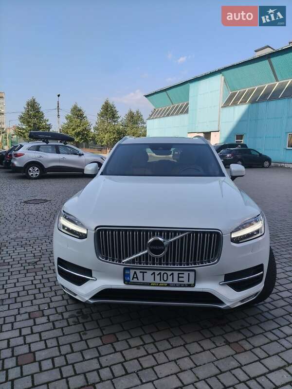 Внедорожник / Кроссовер Volvo XC90 2017 в 