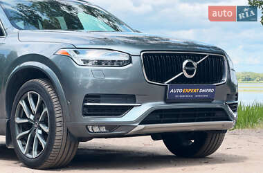 Внедорожник / Кроссовер Volvo XC90 2017 в 