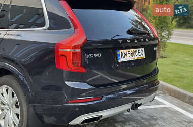Внедорожник / Кроссовер Volvo XC90 2015 в 