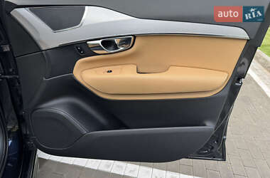 Внедорожник / Кроссовер Volvo XC90 2015 в 