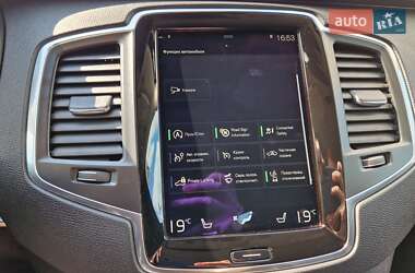 Внедорожник / Кроссовер Volvo XC90 2017 в 